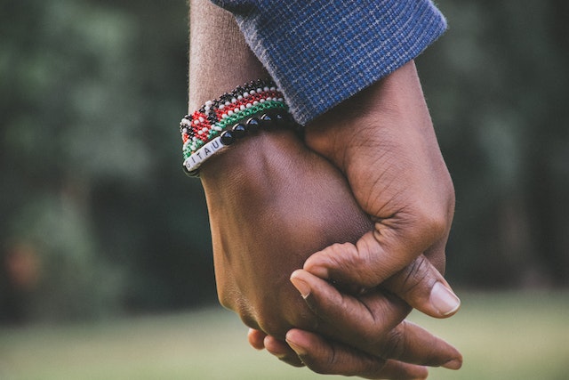 How to Become a Better Person in a Relationship: 6 Pillars